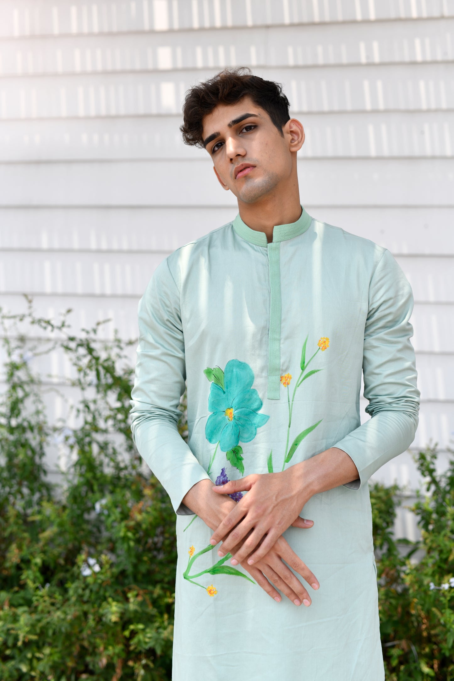 SUBTLE GREEN FLORAL MOTIF KURTA