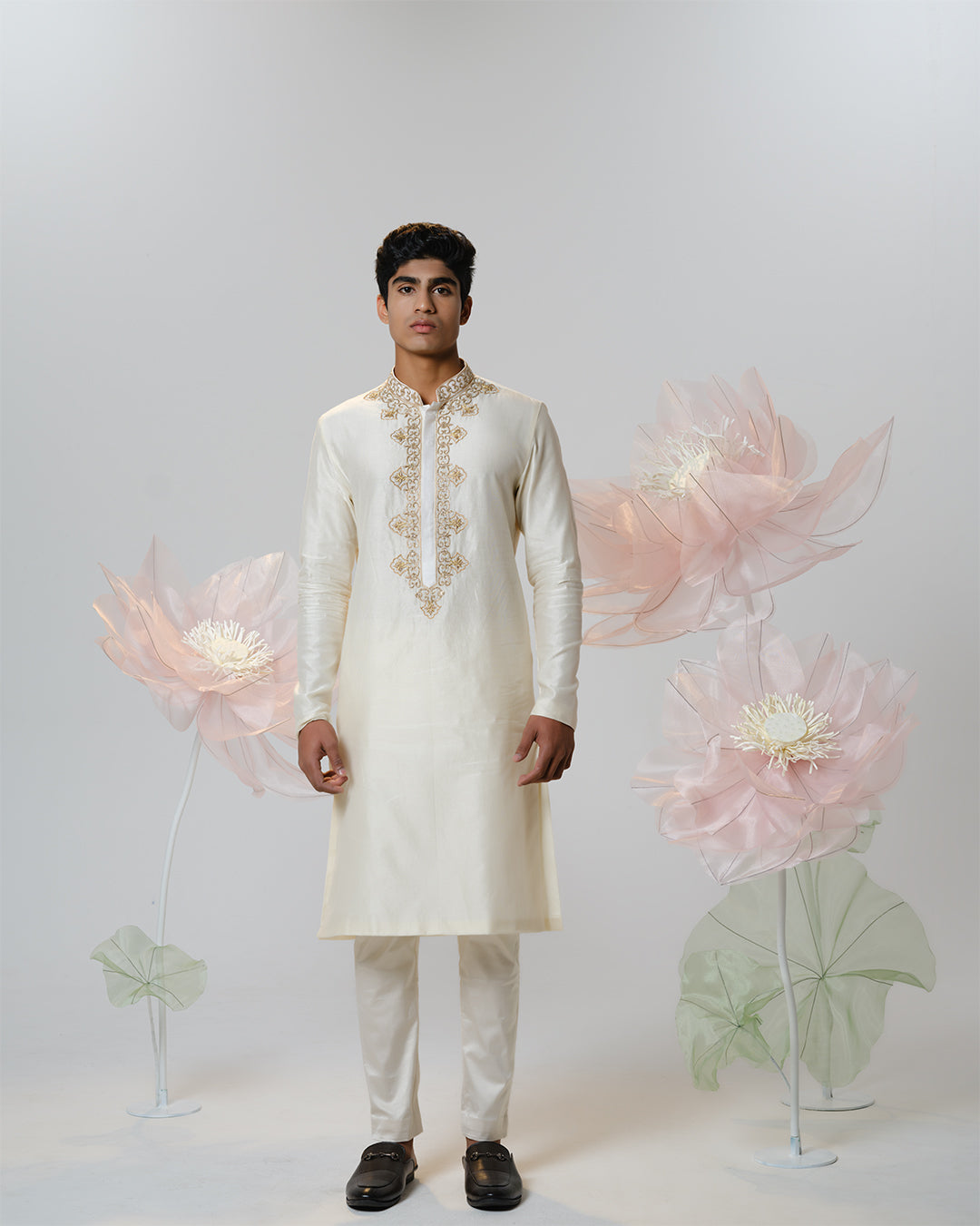 OFF WHITE ORNATE KURTA SET