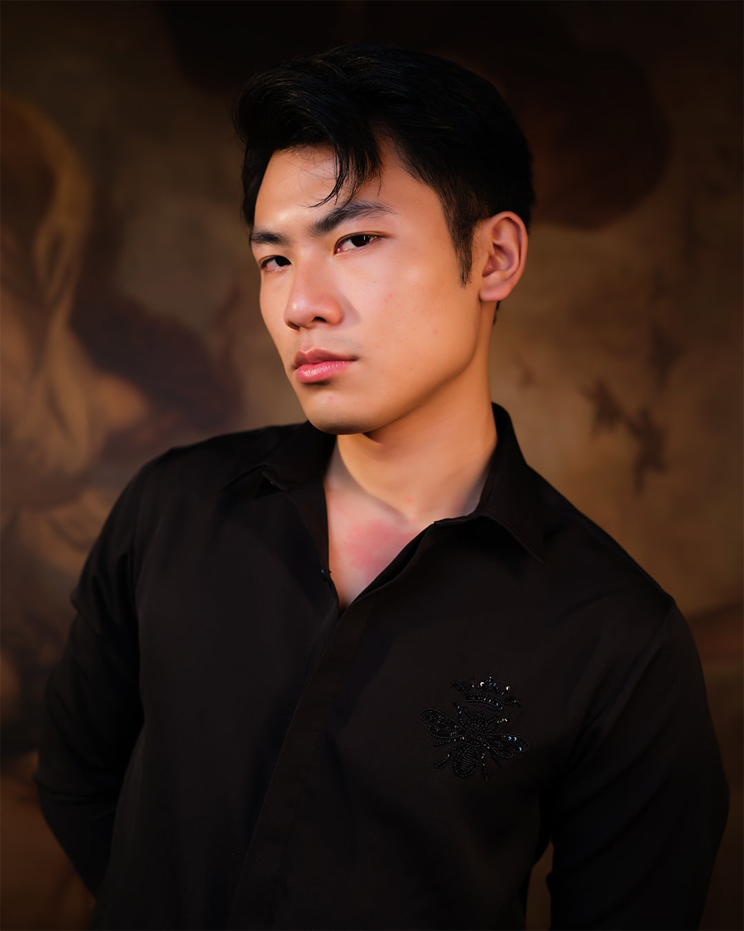 REGAL BEE SHIRT