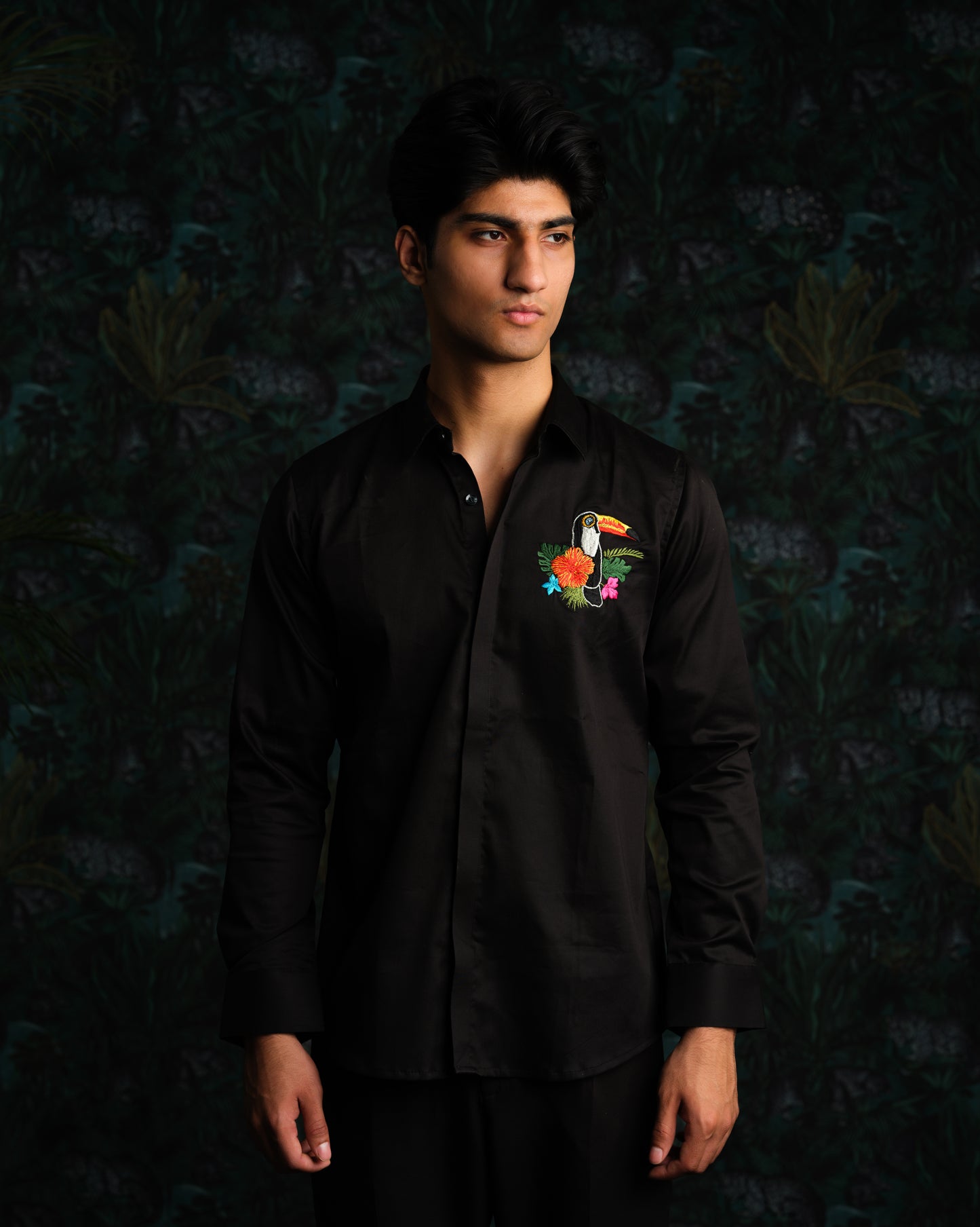 TROPICAL CREST SHIRT